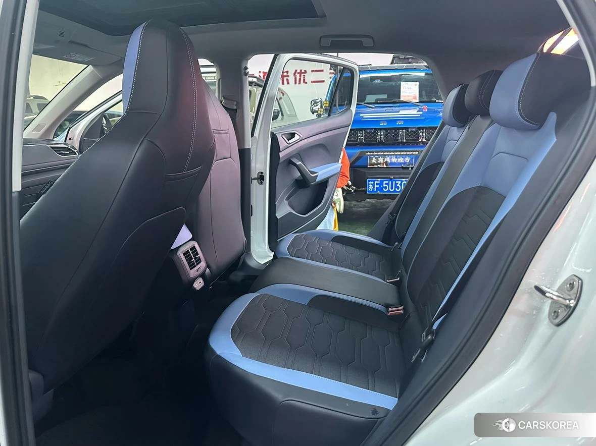 Volkswagen Tuyue id 4407173 из Китая 12