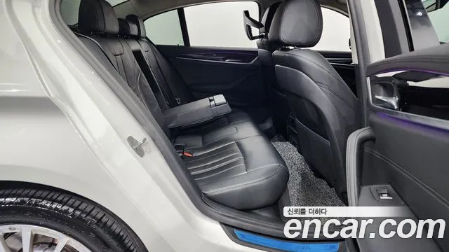 BMW 5 Series (G30) id 2529739 из Кореи 13