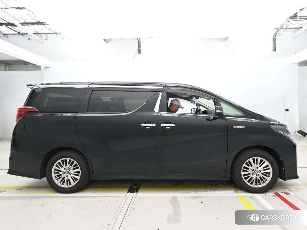 Toyota Alphard 2019 из Японии, фото 3