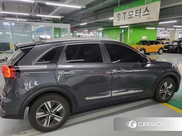 Kia The New Niro id 3611983 из Кореи 11