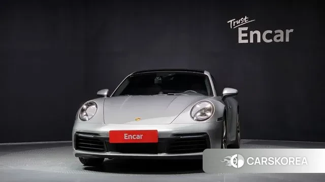 Porsche 911(992) id 3008768 из Кореи 13