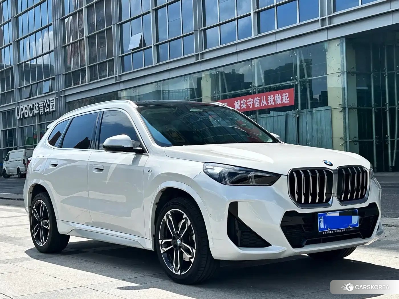BMW X1 id 4629538 из Китая 9