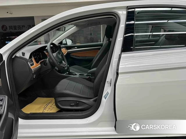 Volkswagen Bora id 4258454 из Китая 15