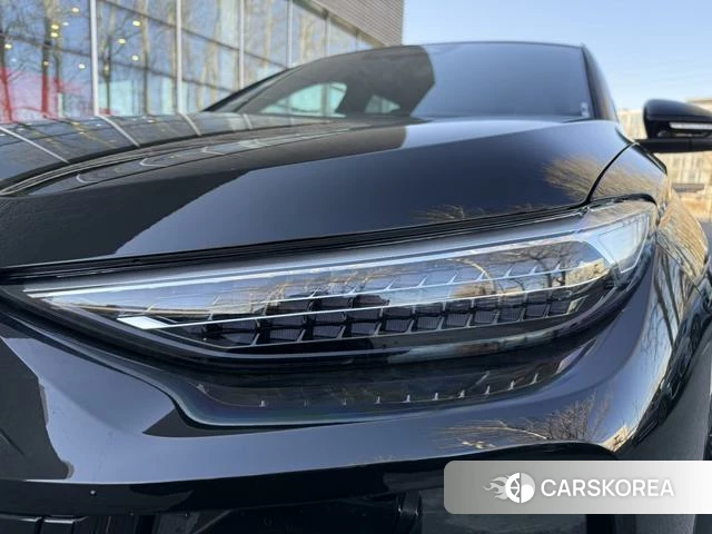 Audi Q6L e-tron id 4271429 из Китая 7