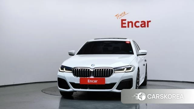BMW 5 Series (G30) id 4549489 из Кореи 23
