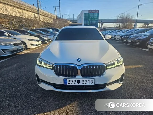 BMW 5 Series (G30) id 3535340 из Кореи 13