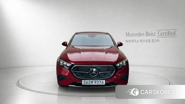 Mercedes-Benz E-Class W214 2025 Красный из Кореи, фото 5