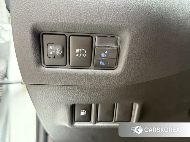 Toyota C-HR id 4255769 из Китая 18
