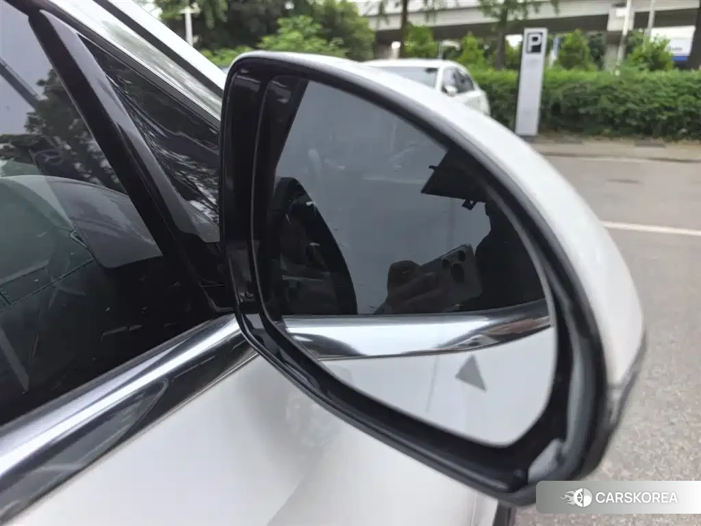 Mercedes-Benz E-Class id 4546272 из Китая 13