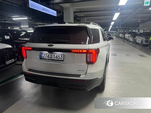 Ford Explorer 6th Generation 2025 Белый из Кореи, фото 6