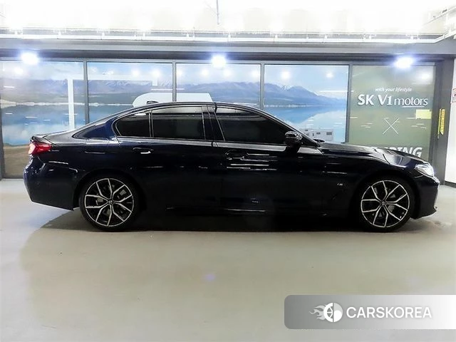 BMW 5 Series (G30) id 4533867 из Кореи 13