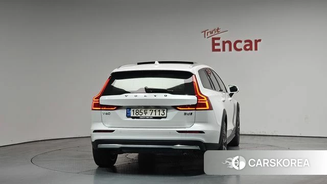 Volvo V60 Cross-Country 2nd Generation id 4194373 из Кореи 23