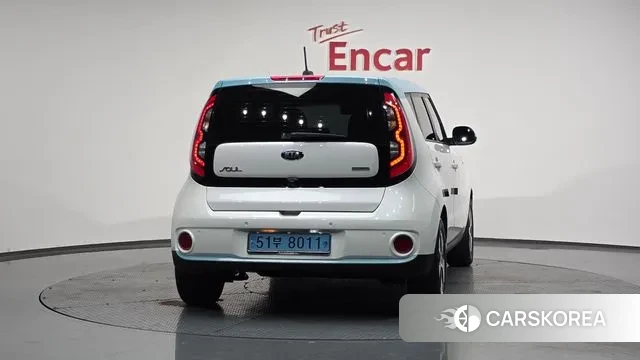 Kia Soul EV id 3429578 из Кореи 13
