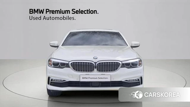 BMW 5 Series (G30) 2018 Белый из Кореи, фото 6