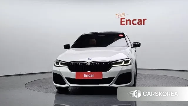 BMW 5 Series (G30) id 3437614 из Кореи 13