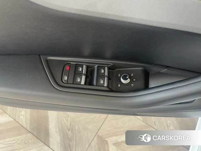 Audi A4L id 4212472 из Китая 19