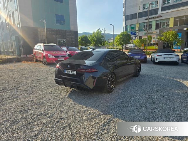 BMW M5 (G90) 2026 Серый из Кореи, фото 4