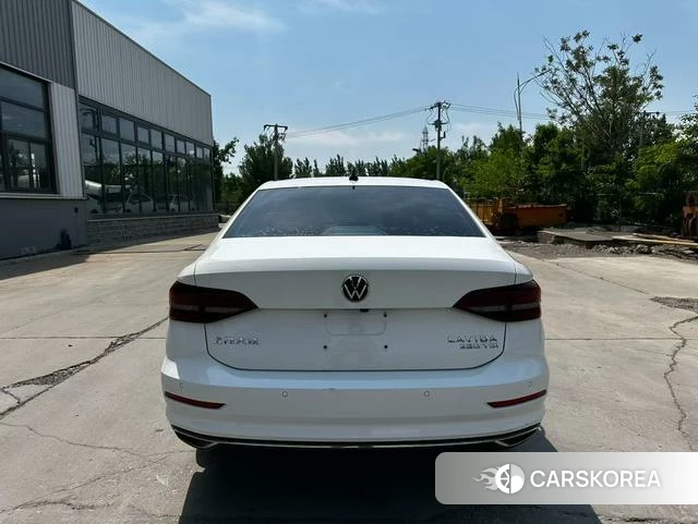 Volkswagen Lavida 2021 Белый из Китая, фото 3