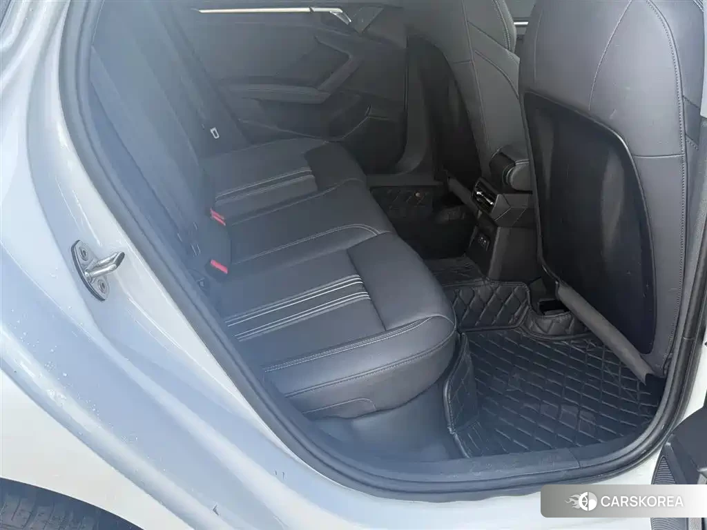 Audi A3 2024 Белый из Китая, фото 3