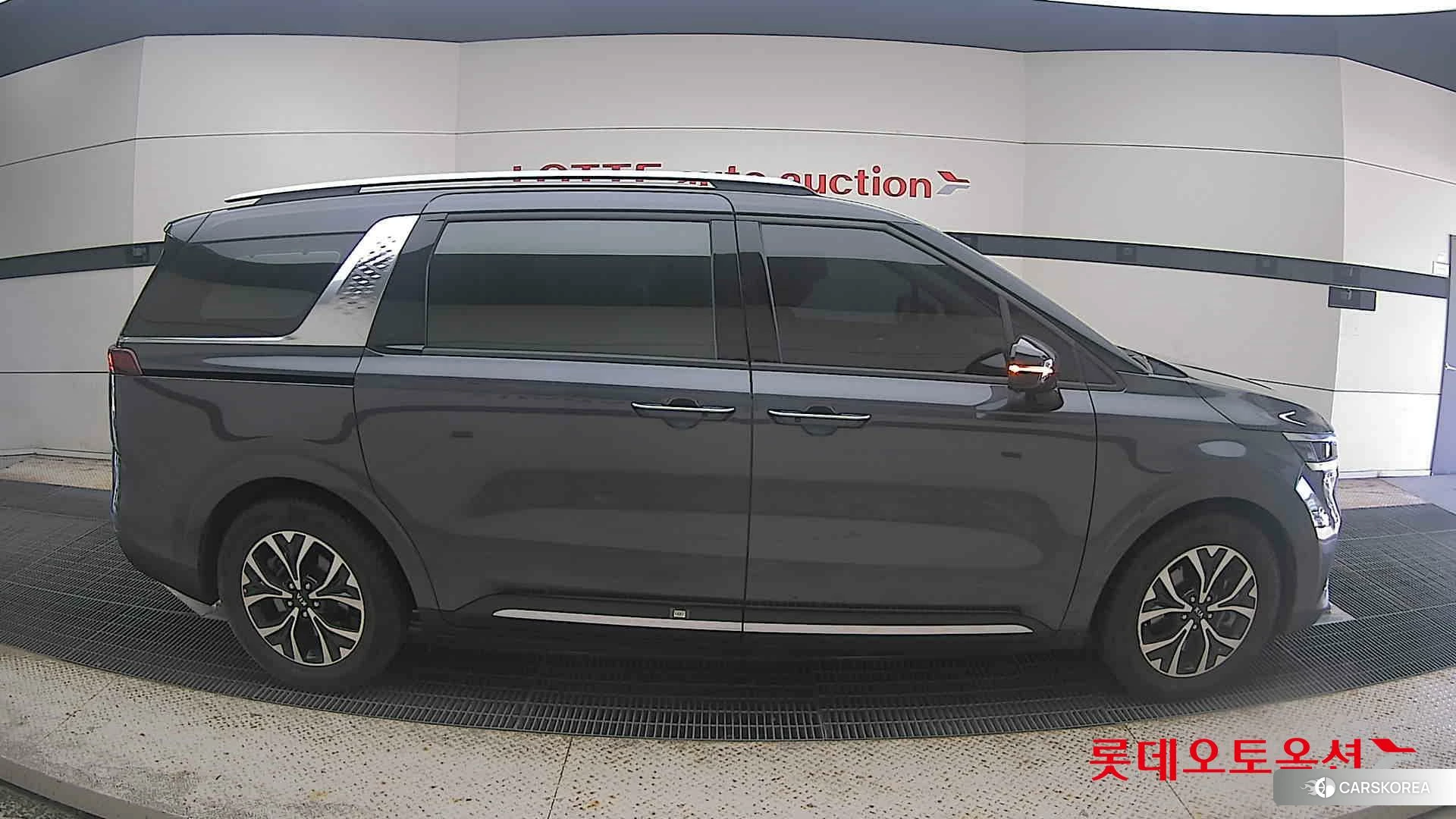 Kia Carnival id 4902420 из Кореи 23