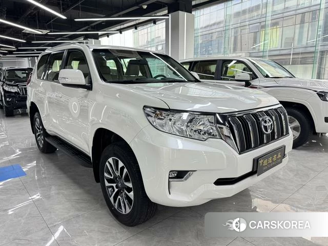 Toyota Prado (imported) 2023 Белый из Китая, фото 3