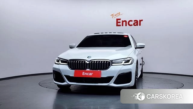 BMW 5 Series (G30) id 3884851 из Кореи 13