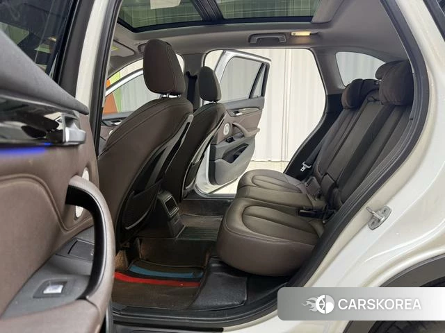 BMW X1 id 4368178 из Китая 16