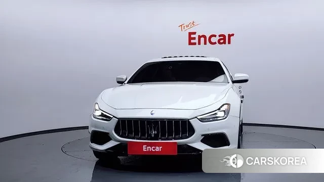 Maserati Ghibli id 3368701 из Кореи 13