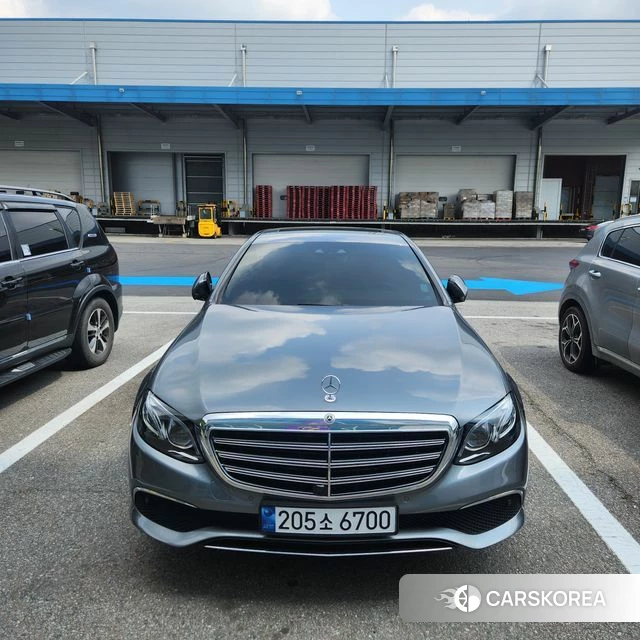 Mercedes-Benz E-Class W213 2018 Серый из Кореи, фото 3