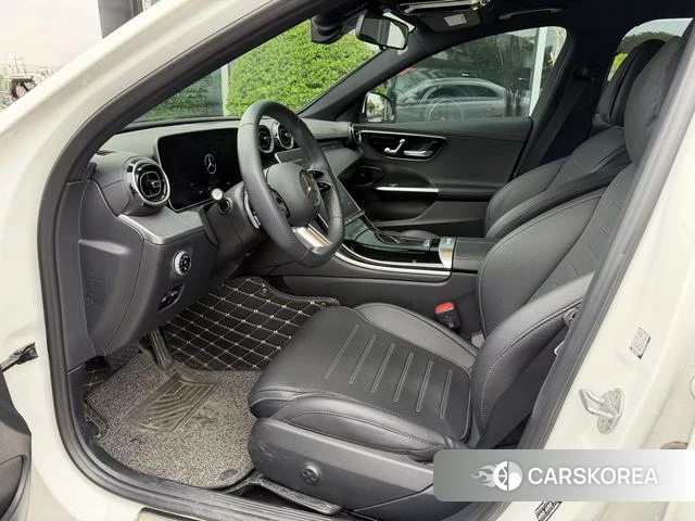 Mercedes-Benz Class C 2023 Белый из Китая, фото 4