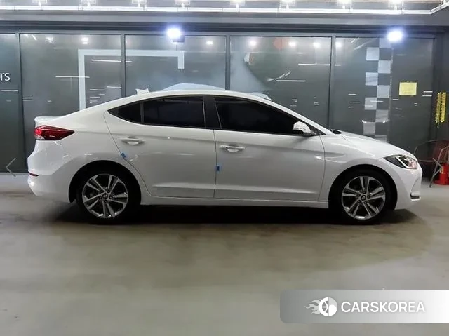 Hyundai Avante AD id 3706253 из Кореи 11