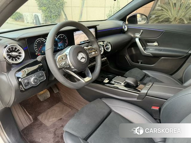 Mercedes-Benz Class A 2023 Белый из Китая, фото 5