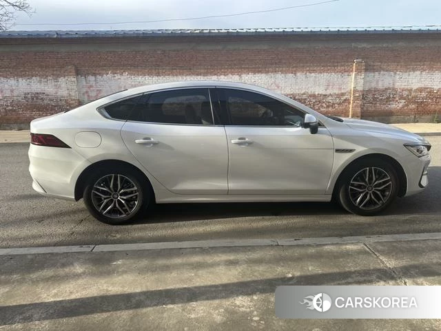 BYD Qin PLUS EV id 3913648 из Китая 8