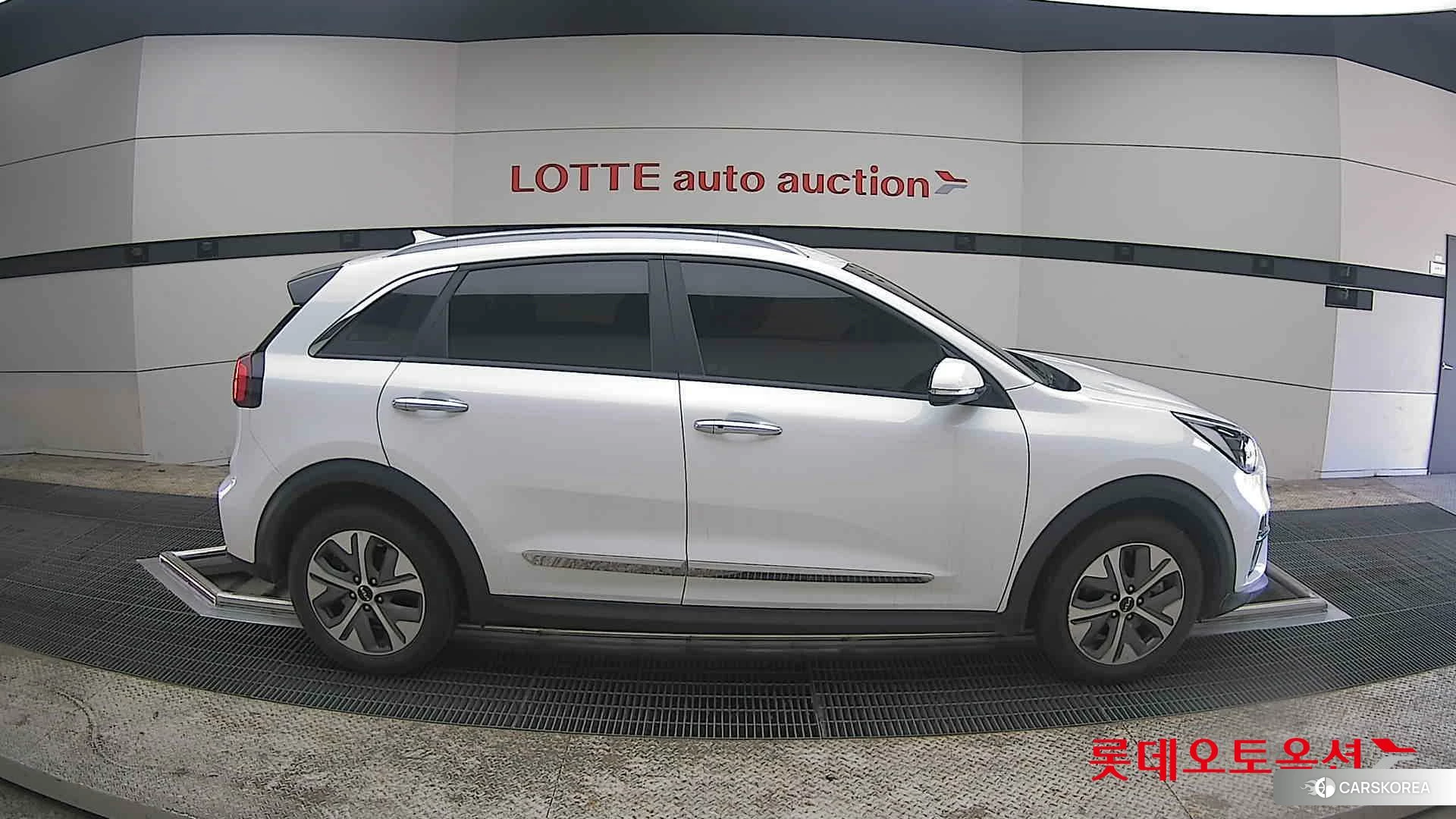 Kia Niro EV id 3882164 из Кореи 23