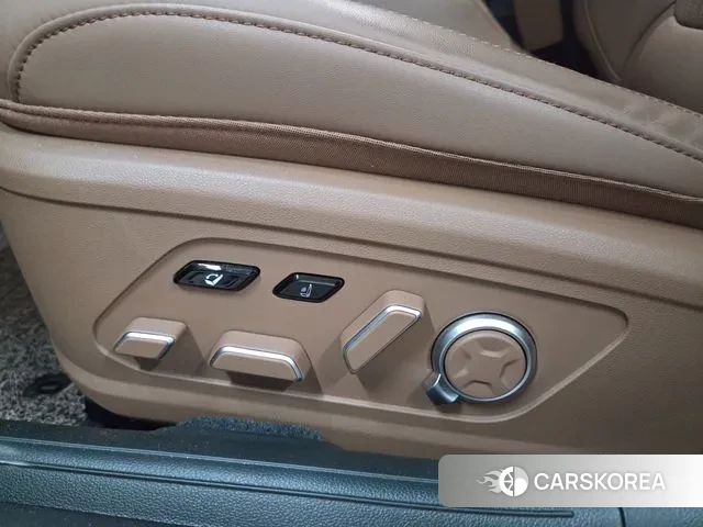 Hyundai Grandeur Hybrid (GN7) id 3585798 из Кореи 13