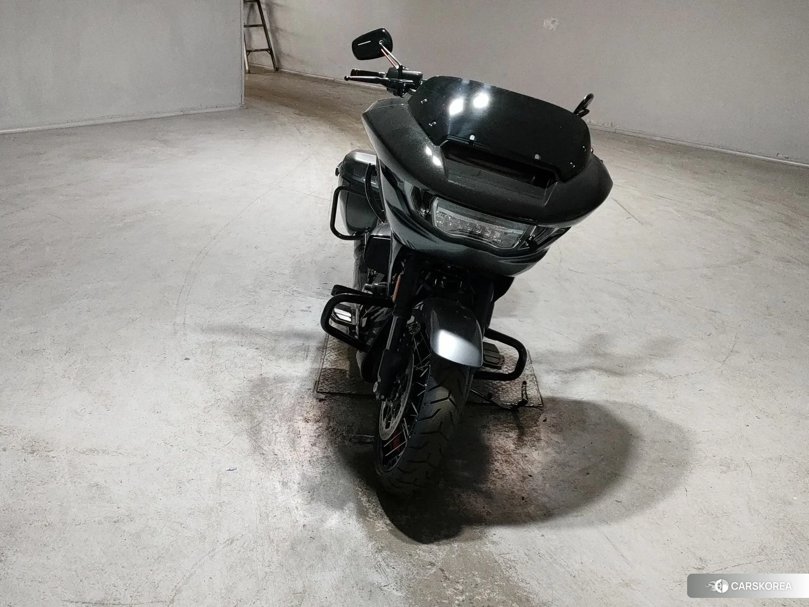 Проданный Harley-Davidson Road Glide FLTRXSE 1980 CVO 2025 из Японии, фото 2