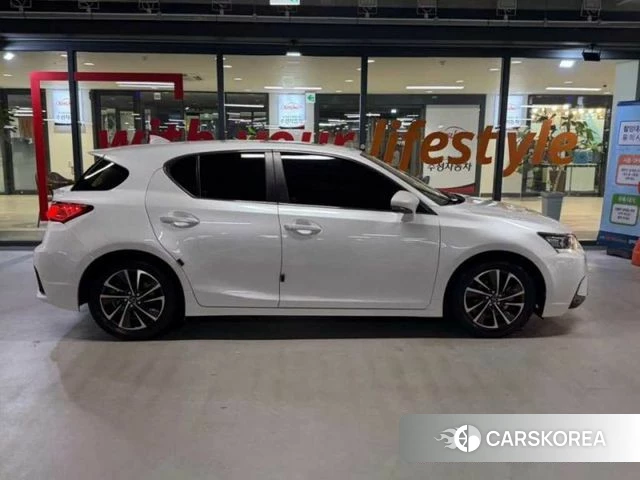 Lexus CT200h id 4543645 из Кореи 13