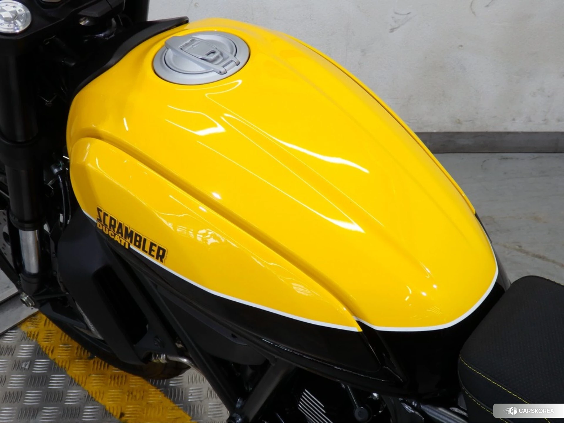 Ducati SCRAMBLER FULL THROTTLE id 3951838 из Японии 23