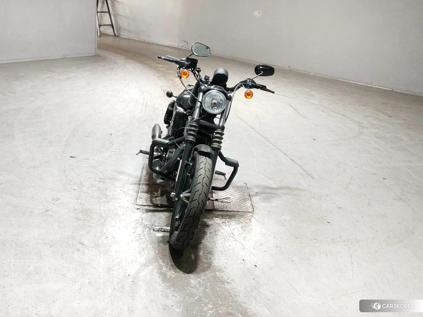 Проданный Harley-Davidson Sportster XL883N 2019 из Японии, фото 3