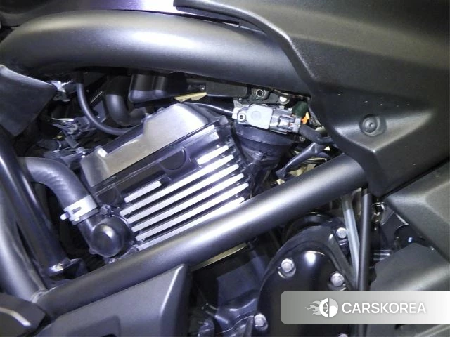 Engine photo