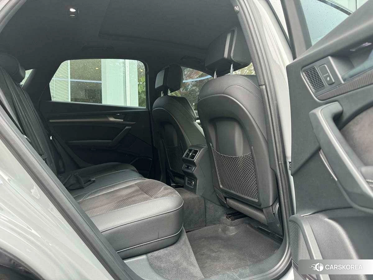 Audi Q5L id 4514907 из Китая 9