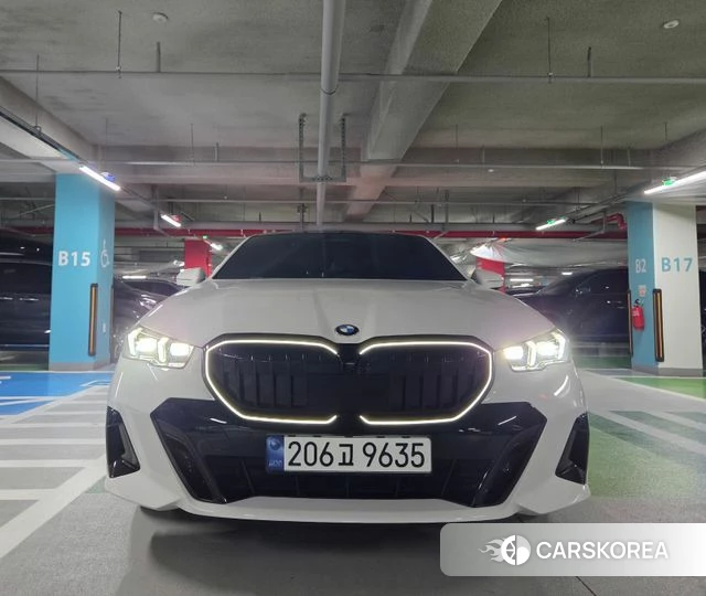 BMW 5 Series (G60) id 4243273 из Кореи 9