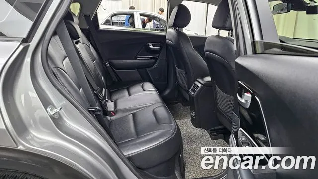 Kia The New Niro id 2682180 из Кореи 13