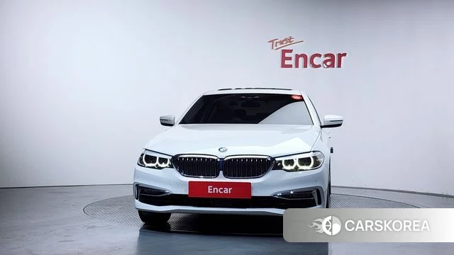 BMW 5 Series (G30) id 3861232 из Кореи 13