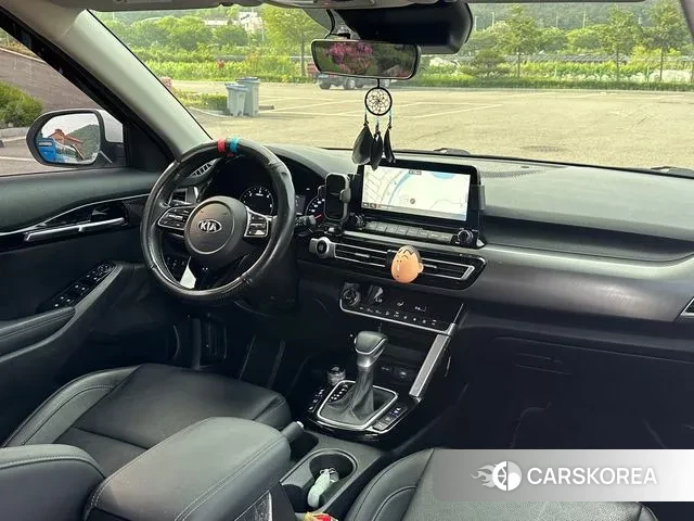 Kia Seltos 2019 Белый из Кореи, фото 5