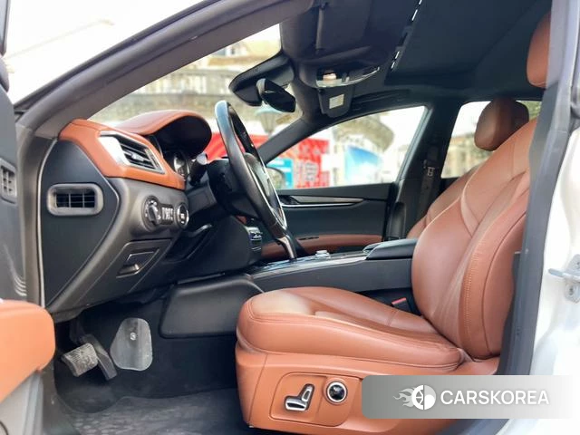 Maserati Ghibli id 4241320 из Китая 18