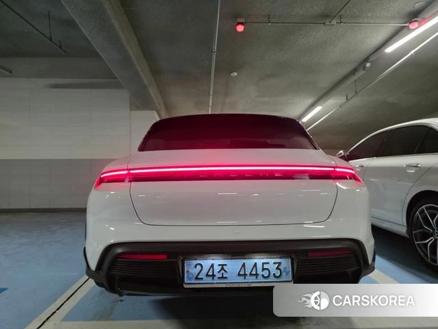 Porsche Taycan 2022 Белый из Кореи, фото 4