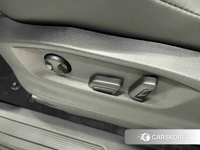 Volkswagen Touran L id 4301522 из Китая 10