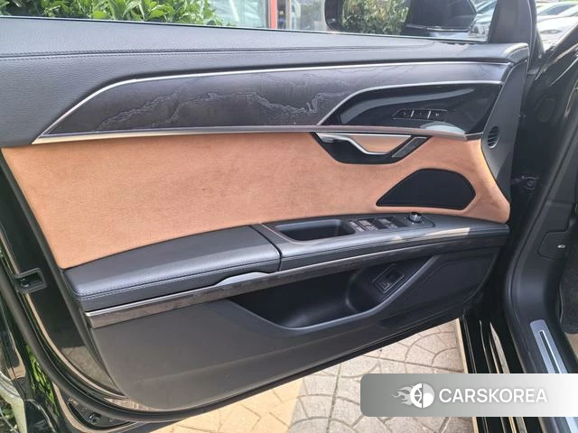Audi A8 id 4259252 из Китая 14