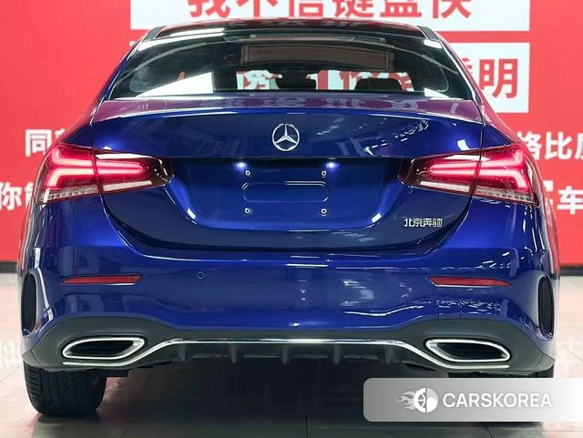 Mercedes-Benz Class A 2021 Синий из Китая, фото 3